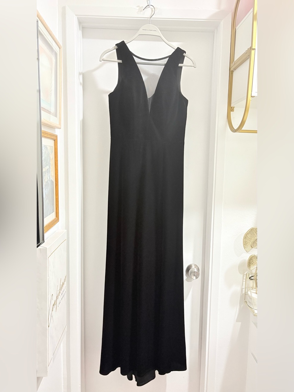 NWOT Night Way Collections Black Sleeveless V-Neck Maxi Dress